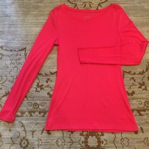 Old navy medium womans long sleeve tee